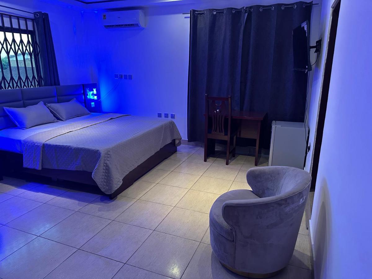 D Barfi Guesthouse, Excellent Location Kumasi Exterior photo